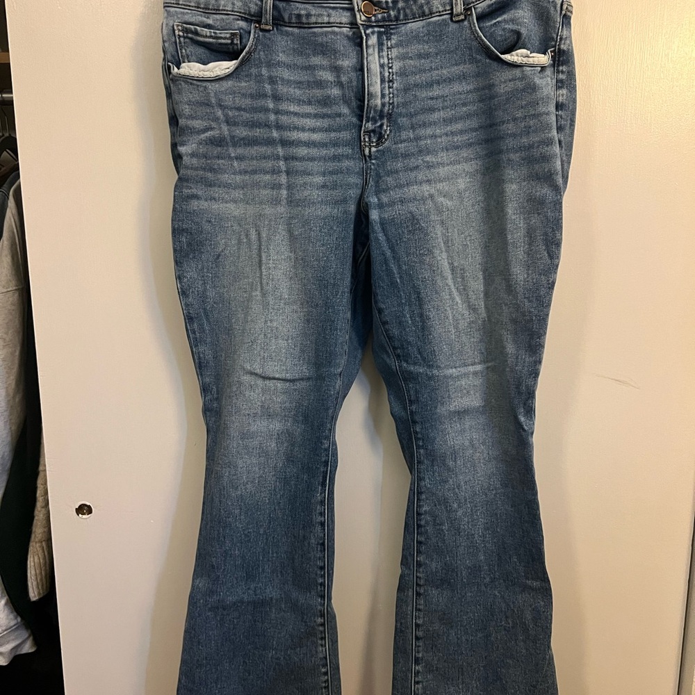 BKE bootcut Jeans in Classic Blue